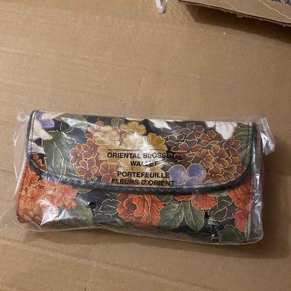 Avon Oriental Blossoms Wallet - Multicolor Floral Design